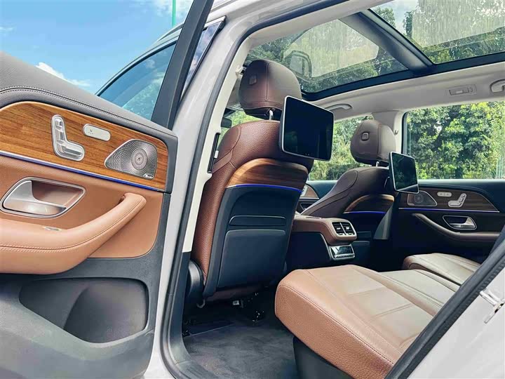 Фото 10 - Mercedes-Benz GLS-Class