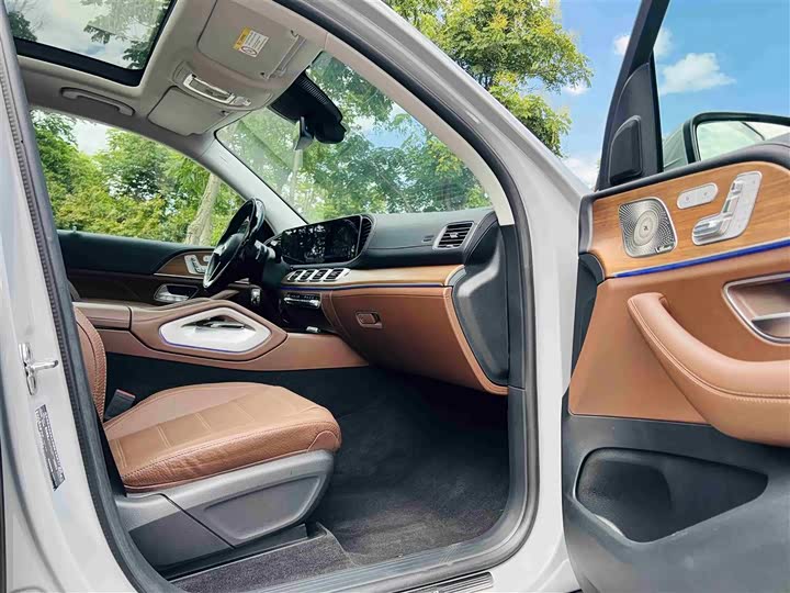 Фото 11 - Mercedes-Benz GLS-Class