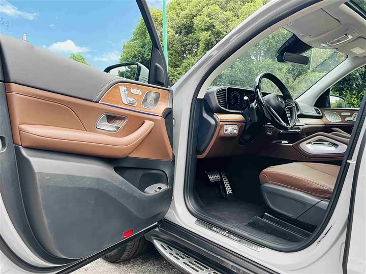 Фото 8 - Mercedes-Benz GLS-Class