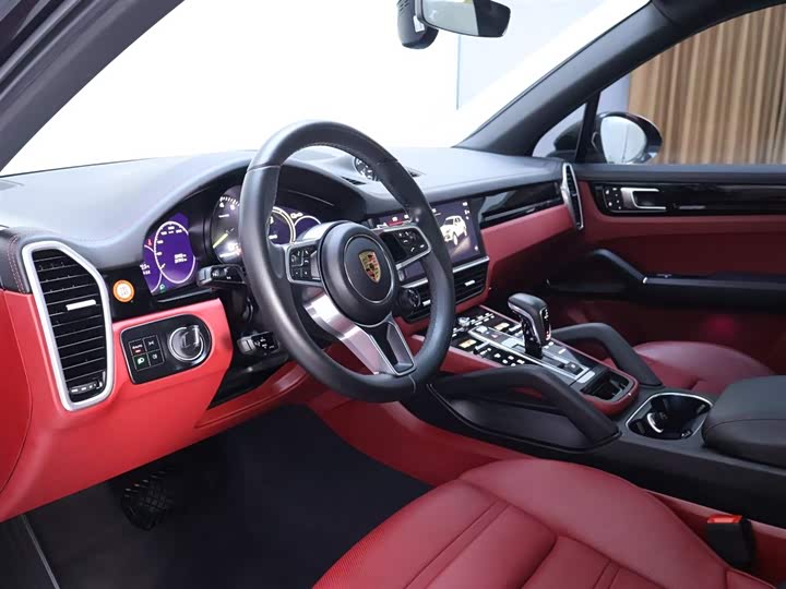 Фото 13 - Porsche Cayenne Hybrid