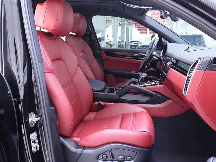 Фото 22 - Porsche Cayenne Hybrid