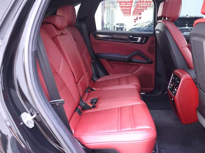 Фото 23 - Porsche Cayenne Hybrid