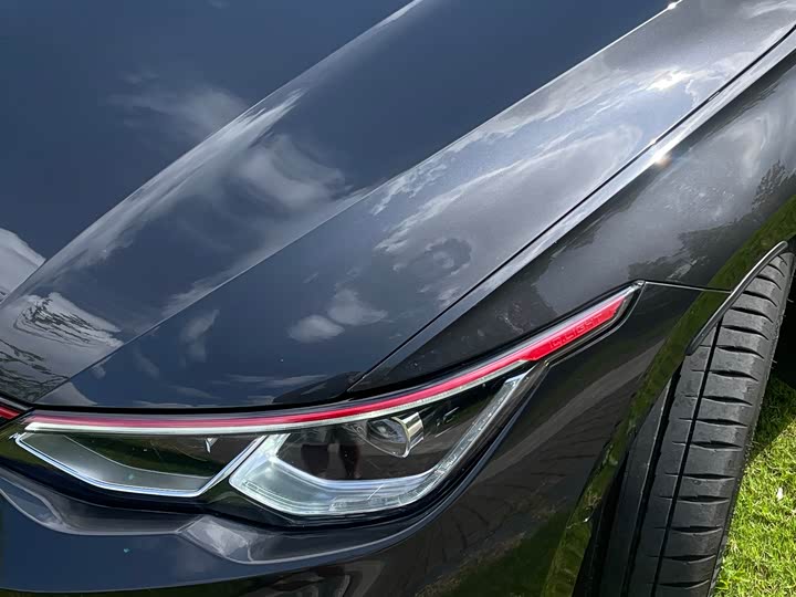 Фото 4 - Volkswagen Golf GTI