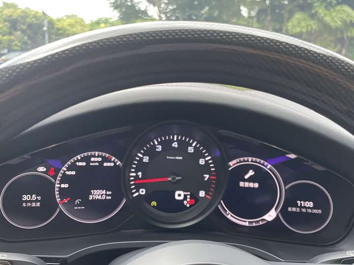 Фото 10 - Porsche Cayenne