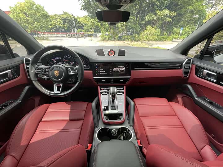 Фото 11 - Porsche Cayenne