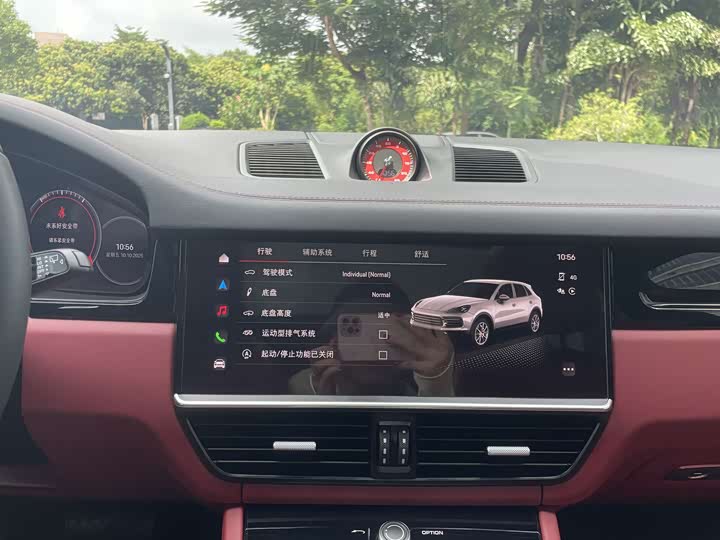 Фото 13 - Porsche Cayenne