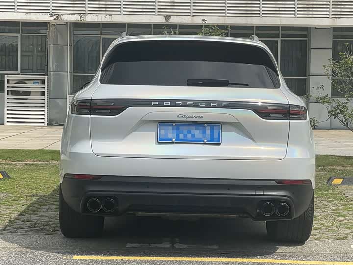 Фото 23 - Porsche Cayenne