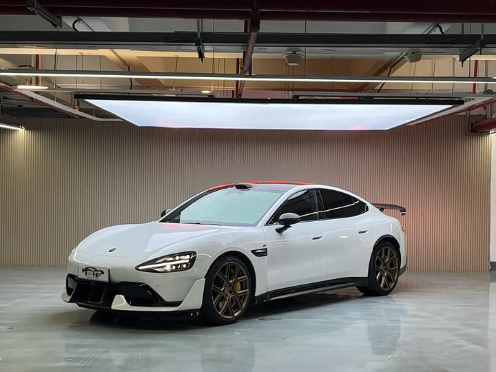 Фото 10 - Xiaomi SU7 Ultra