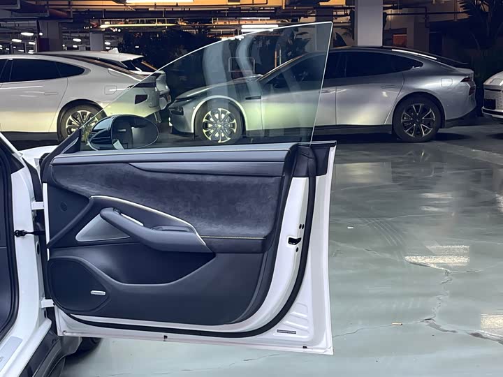 Фото 14 - Xiaomi SU7 Ultra