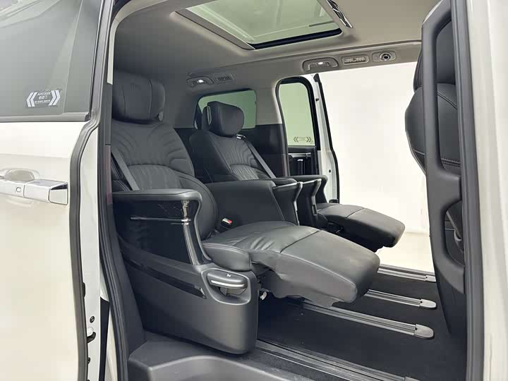 Фото 9 - GAC Trumpchi M8