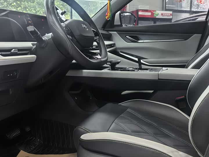 Фото 9 - Changan CS75 Plus