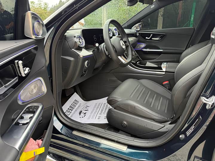 Фото 4 - Mercedes-Benz C-Class