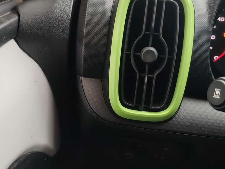 Фото 11 - Roewe Clever