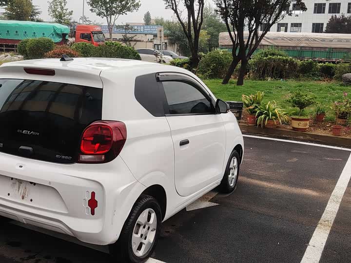 Фото 4 - Roewe Clever