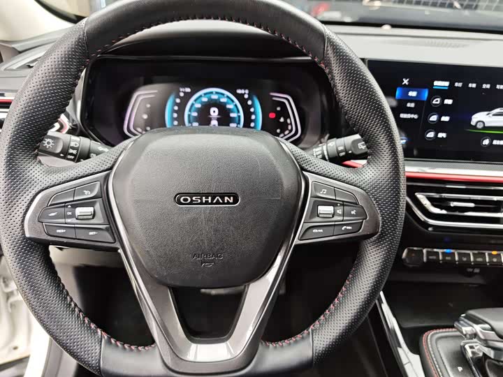 Фото 9 - Changan Oshan X5