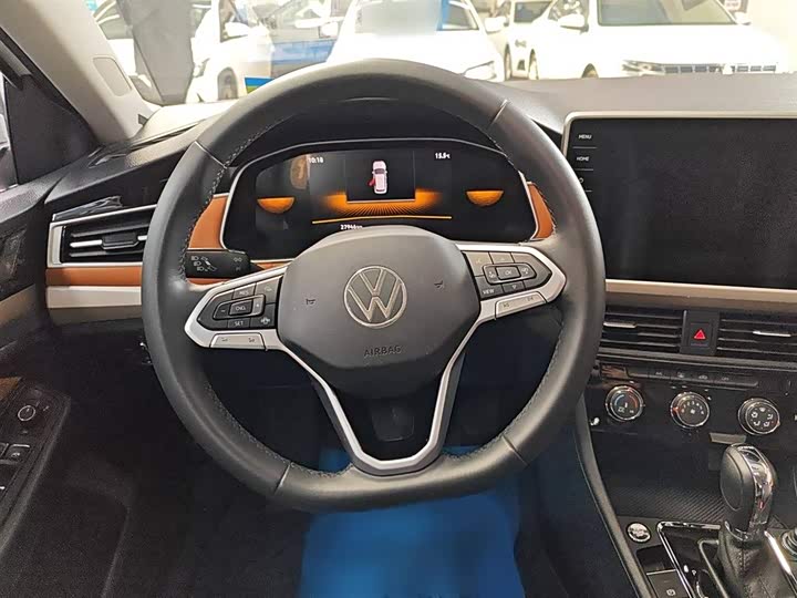 Фото 3 - Volkswagen Bora