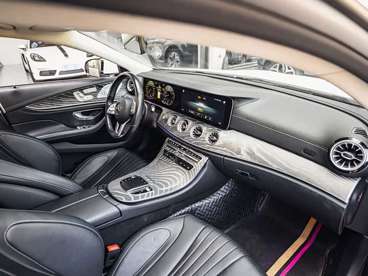 Фото 9 - Mercedes-Benz CLS-Class