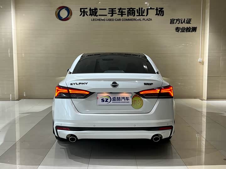 Фото 20 - Nissan Teana