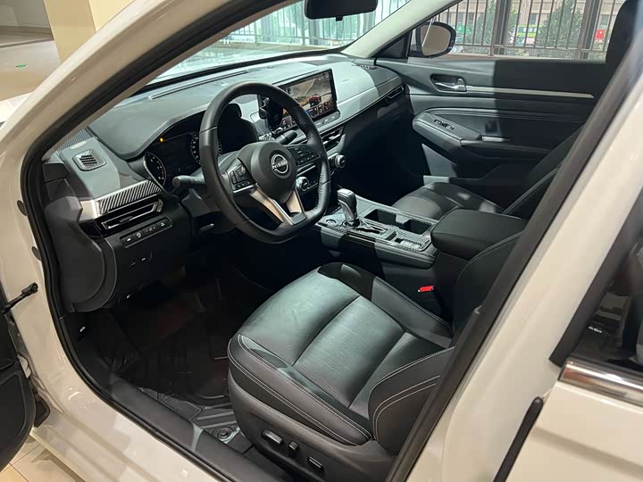 Фото 8 - Nissan Teana