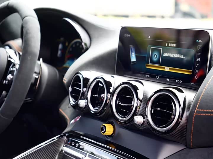 Фото 11 - Mercedes-Benz AMG GT