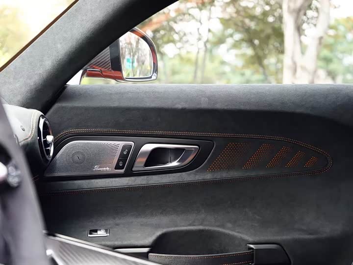 Фото 18 - Mercedes-Benz AMG GT