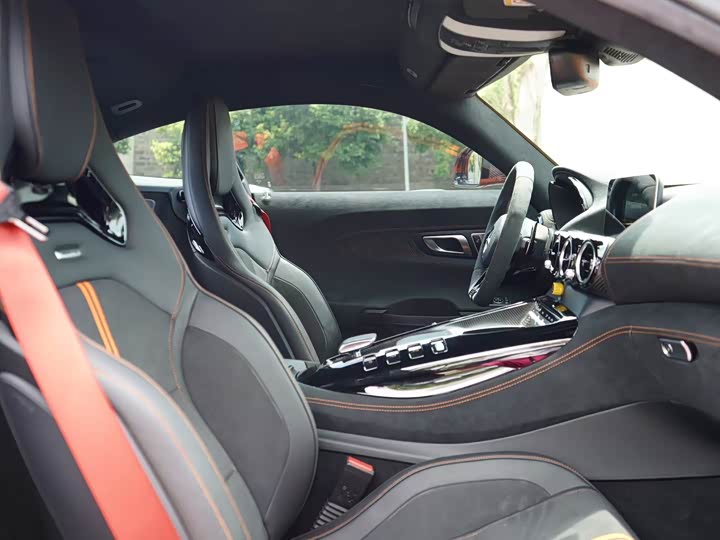 Фото 19 - Mercedes-Benz AMG GT