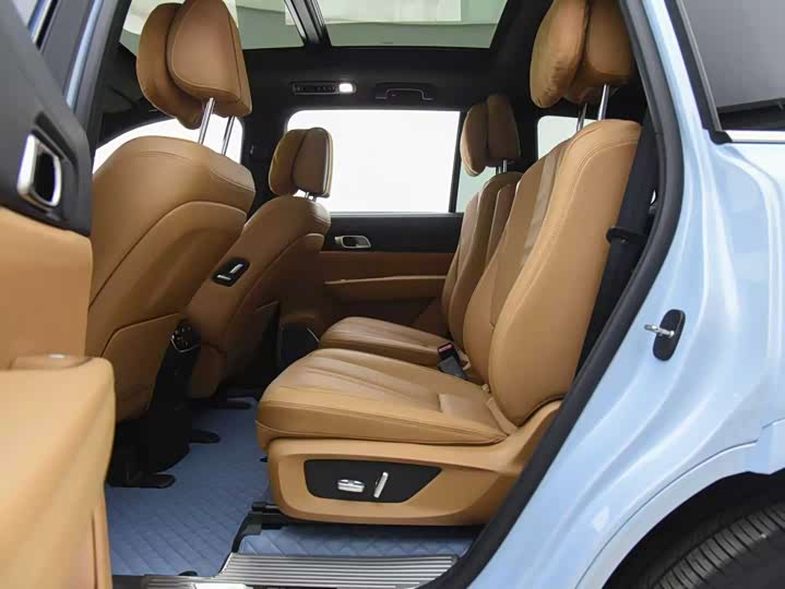 Фото 7 - LiXiang One