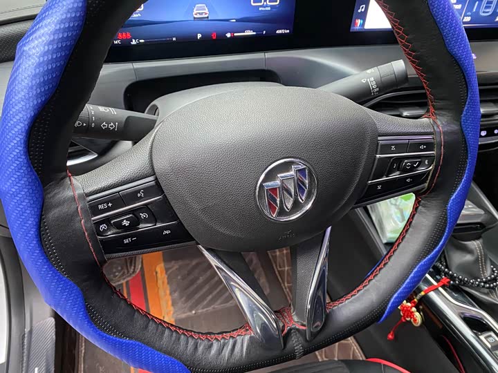 Фото 9 - Buick Verano