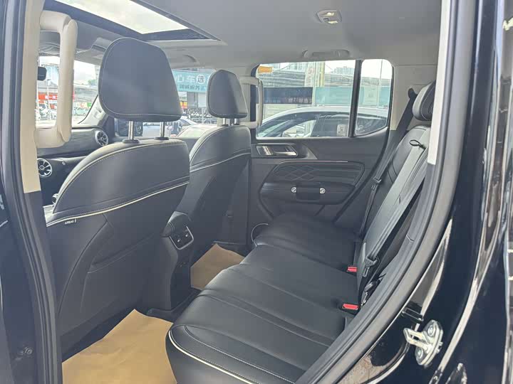 Фото 5 - Tank 300