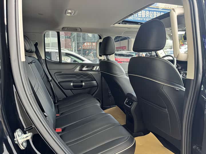 Фото 7 - Tank 300