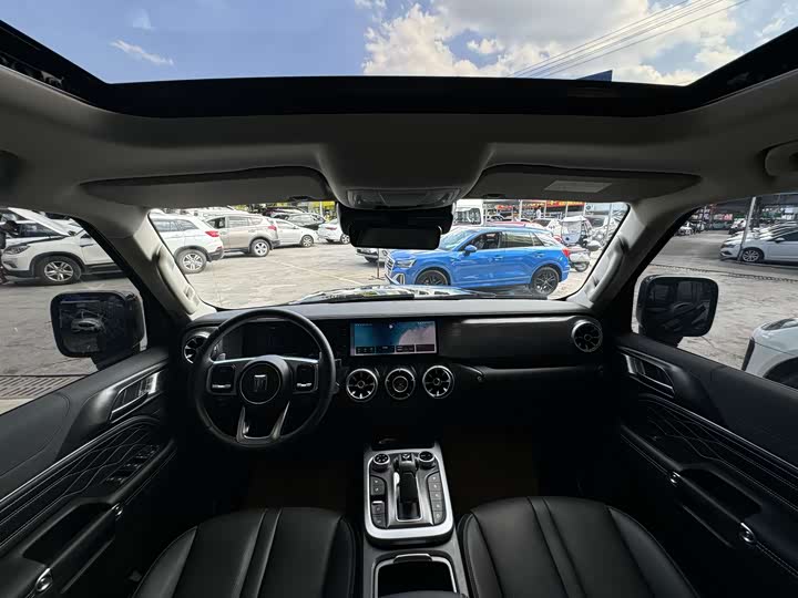 Фото 8 - Tank 300