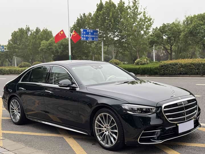 Фото 1 - Mercedes-Benz S-Class