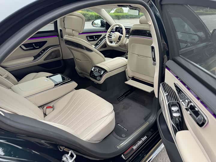 Фото 10 - Mercedes-Benz S-Class