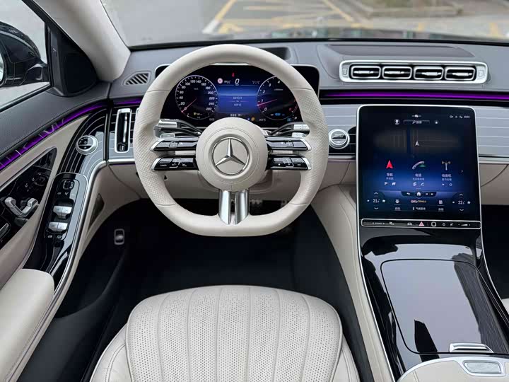 Фото 15 - Mercedes-Benz S-Class