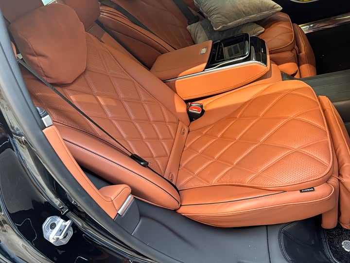 Фото 11 - Mercedes-Benz Maybach S-Class