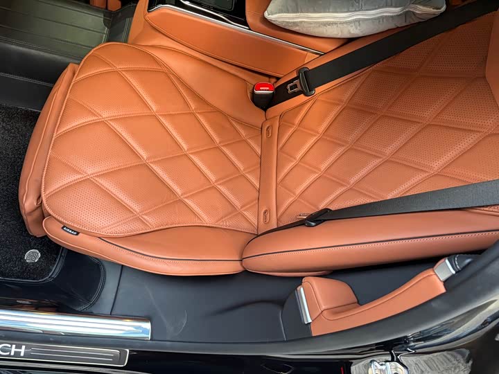 Фото 18 - Mercedes-Benz Maybach S-Class