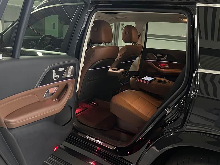 Фото 14 - Mercedes-Benz GLS-Class