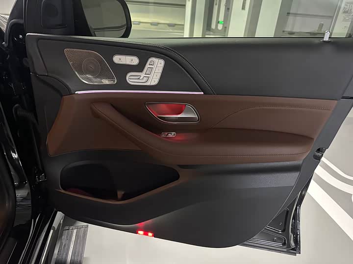 Фото 23 - Mercedes-Benz GLS-Class