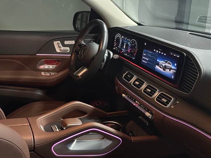 Фото 24 - Mercedes-Benz GLS-Class