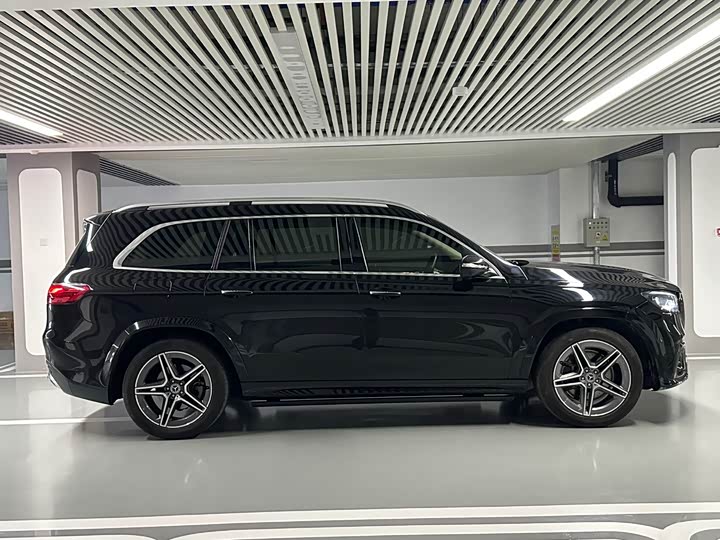 Фото 26 - Mercedes-Benz GLS-Class