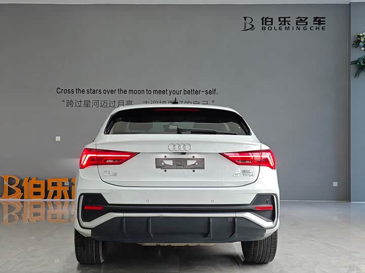 Фото 14 - Audi Q3 Sportback