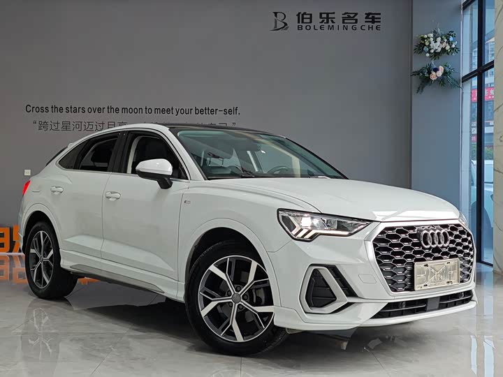 Фото 3 - Audi Q3 Sportback