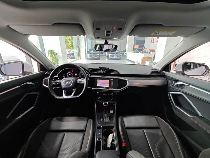 Фото 8 - Audi Q3 Sportback