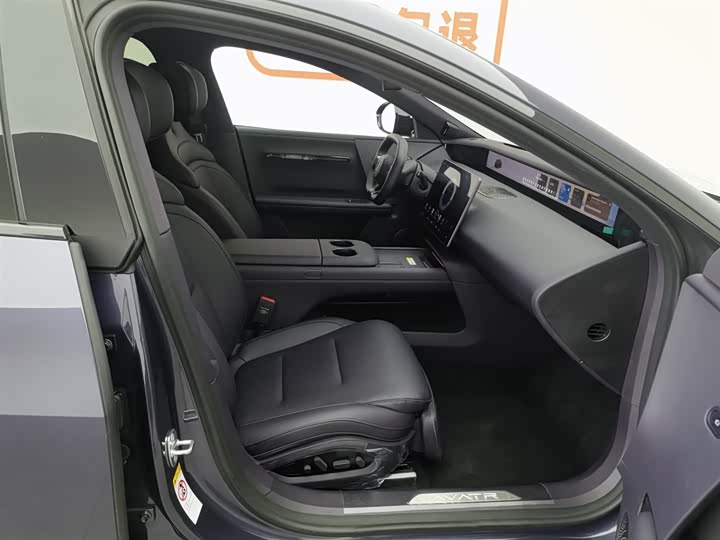 Фото 23 - Avatr 06