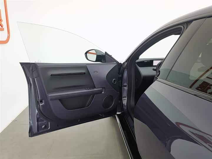 Фото 8 - Avatr 06