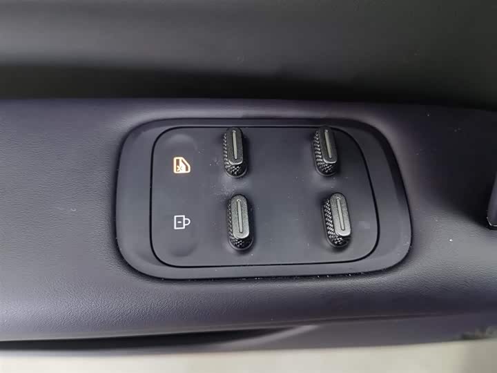 Фото 9 - Avatr 06