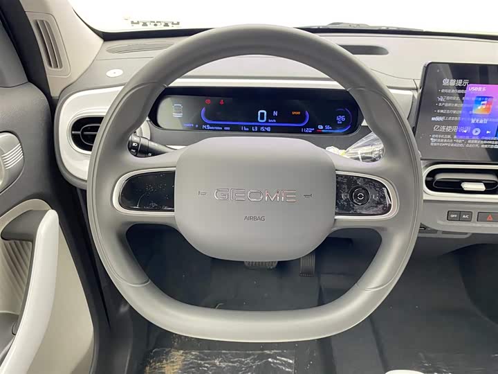 Фото 10 - Geely Galaxy Panda Mini