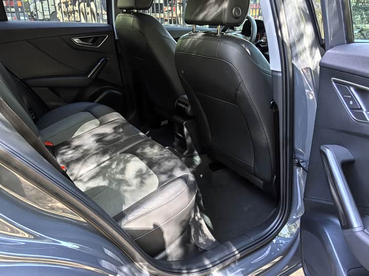 Фото 11 - Audi Q2L