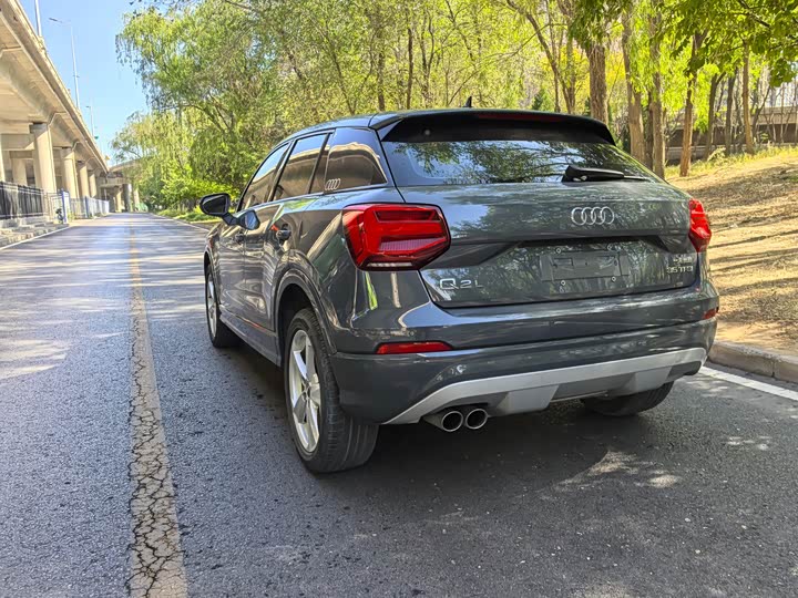 Фото 4 - Audi Q2L