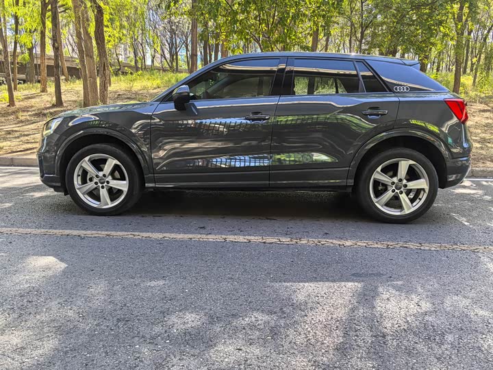 Фото 7 - Audi Q2L